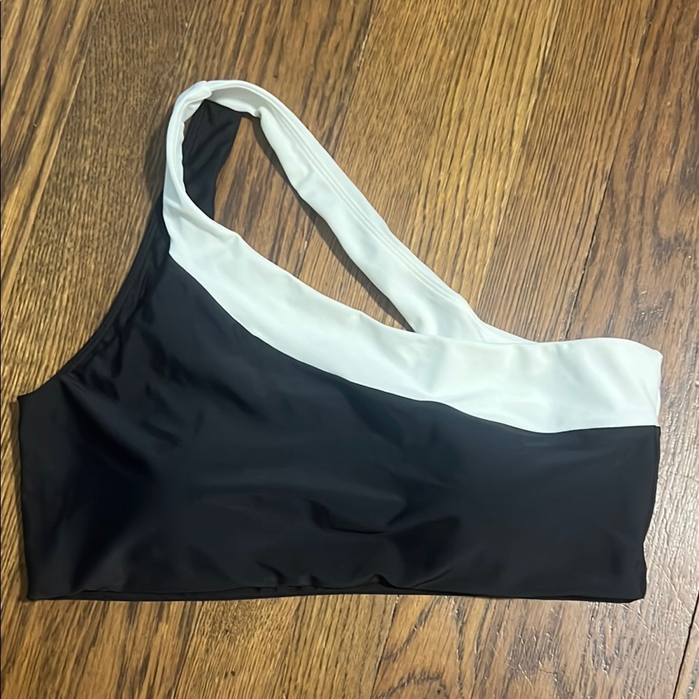 Summersalt Black and White Sidestroke top